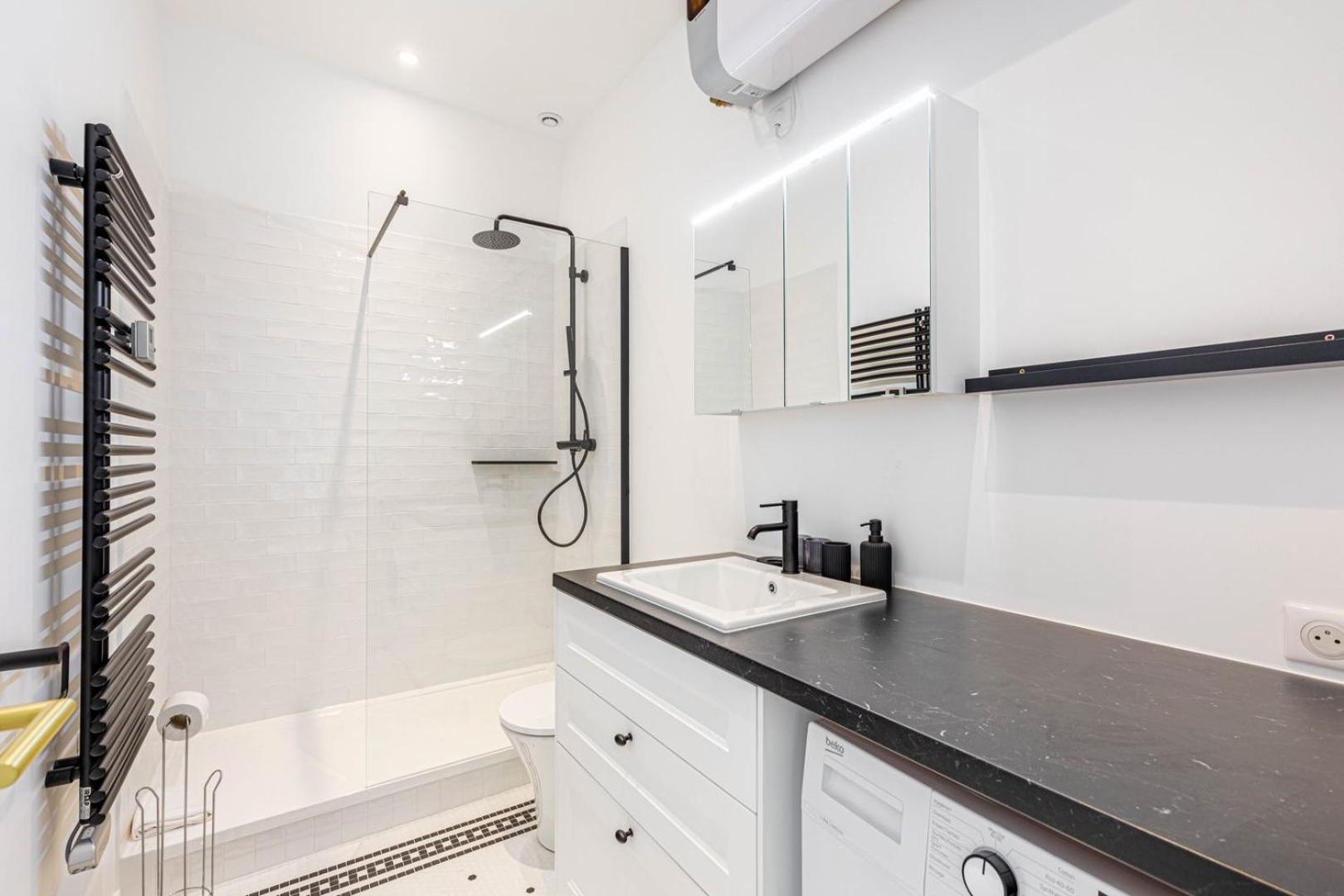 Guestready - Apt Moderne - Direct Champs Elysees Apartment Clichy Ngoại thất bức ảnh